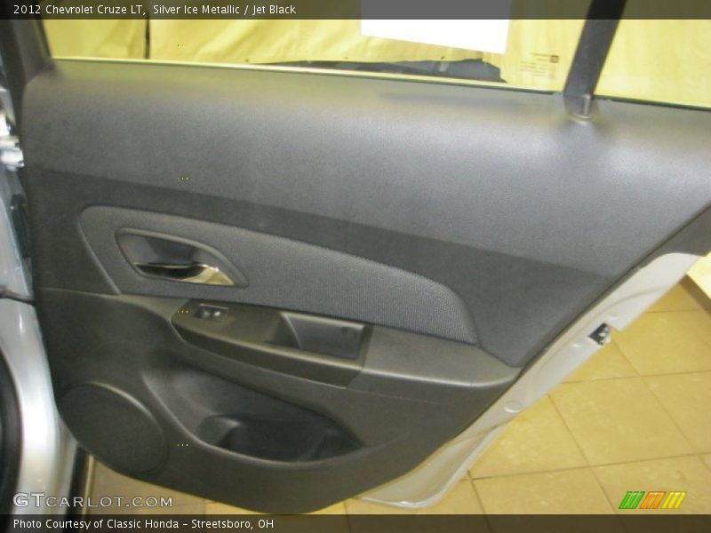Silver Ice Metallic / Jet Black 2012 Chevrolet Cruze LT