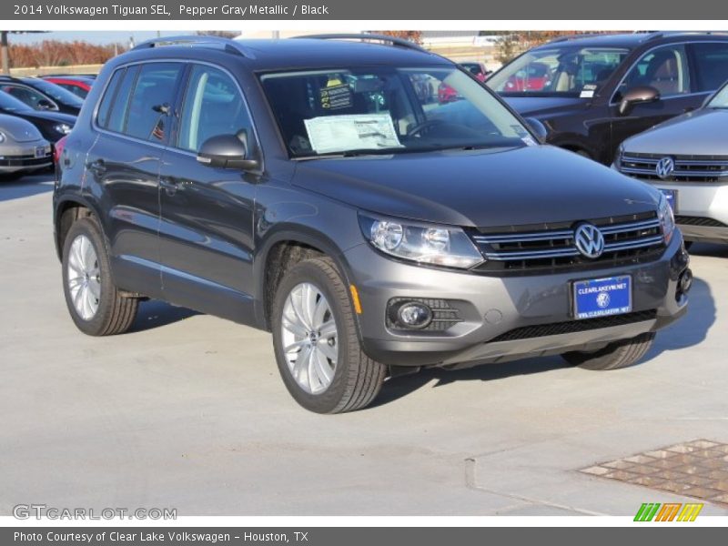 Pepper Gray Metallic / Black 2014 Volkswagen Tiguan SEL