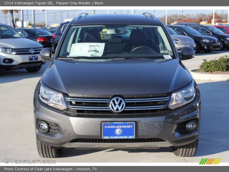 Pepper Gray Metallic / Black 2014 Volkswagen Tiguan SEL