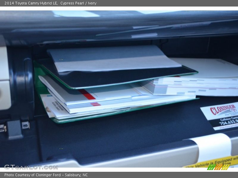 Cypress Pearl / Ivory 2014 Toyota Camry Hybrid LE