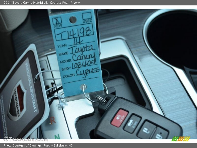 Cypress Pearl / Ivory 2014 Toyota Camry Hybrid LE