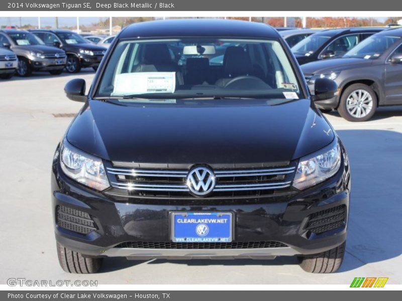 Deep Black Metallic / Black 2014 Volkswagen Tiguan SE