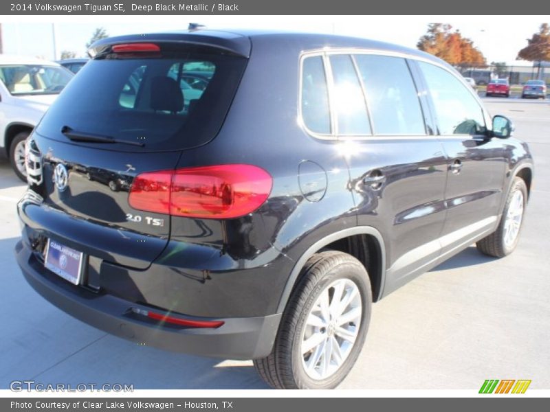 Deep Black Metallic / Black 2014 Volkswagen Tiguan SE