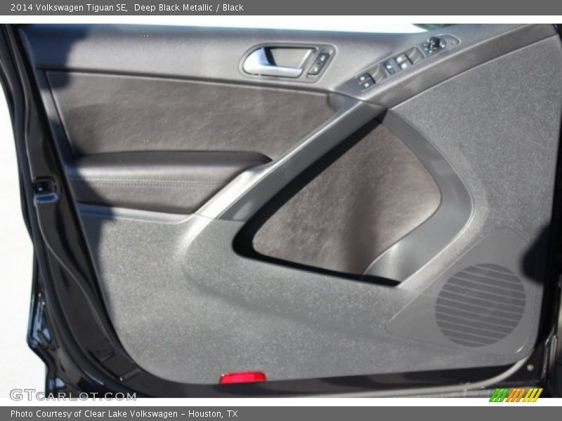 Deep Black Metallic / Black 2014 Volkswagen Tiguan SE