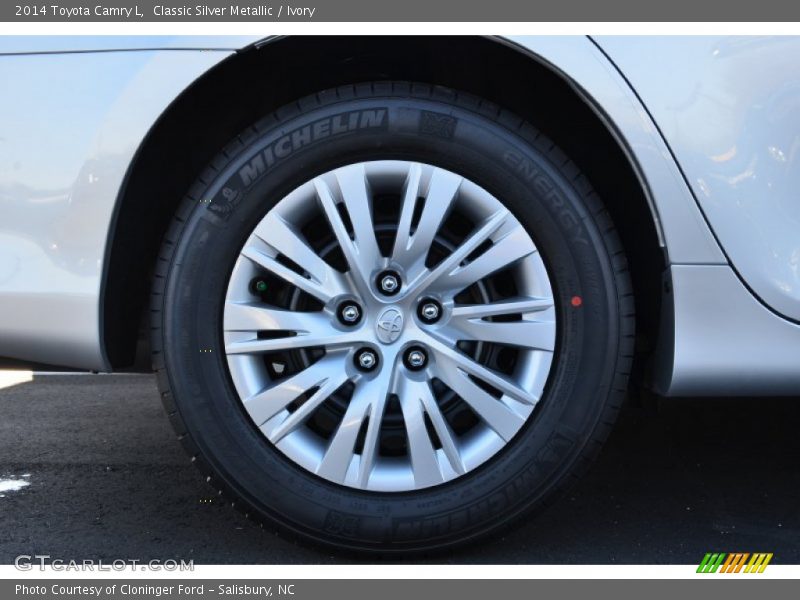 Classic Silver Metallic / Ivory 2014 Toyota Camry L