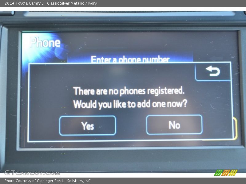 Classic Silver Metallic / Ivory 2014 Toyota Camry L