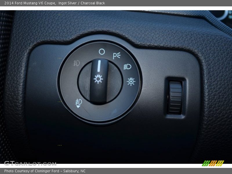 Ingot Silver / Charcoal Black 2014 Ford Mustang V6 Coupe