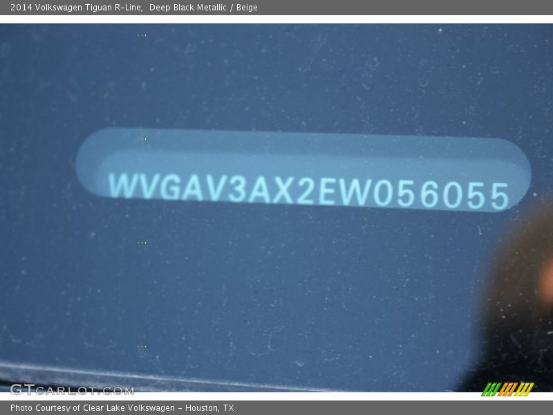 Deep Black Metallic / Beige 2014 Volkswagen Tiguan R-Line
