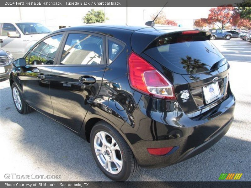 Tuxedo Black / Charcoal Black 2014 Ford Fiesta SE Hatchback