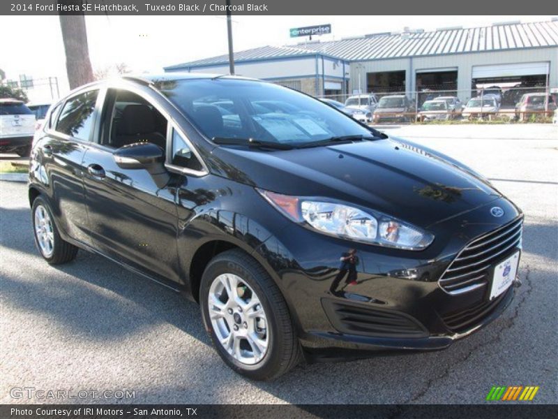 Tuxedo Black / Charcoal Black 2014 Ford Fiesta SE Hatchback