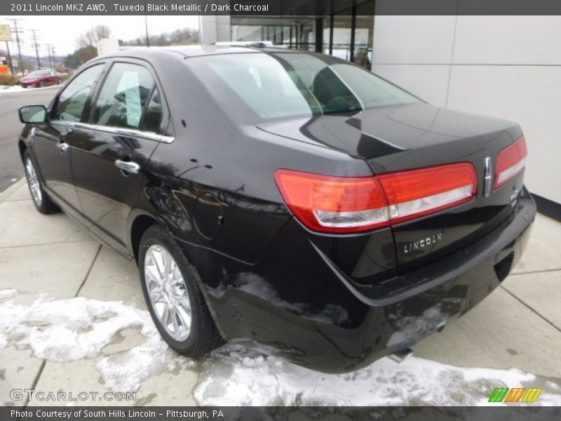 Tuxedo Black Metallic / Dark Charcoal 2011 Lincoln MKZ AWD