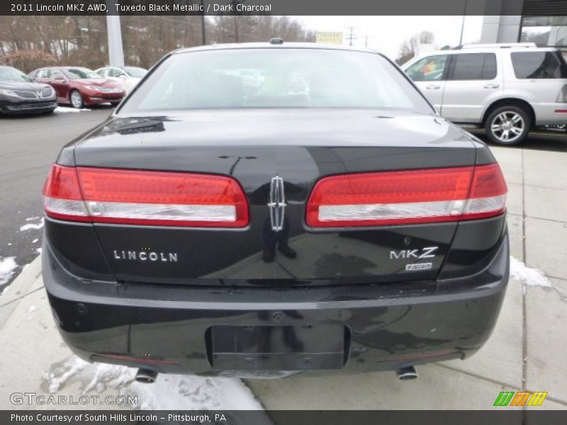 Tuxedo Black Metallic / Dark Charcoal 2011 Lincoln MKZ AWD