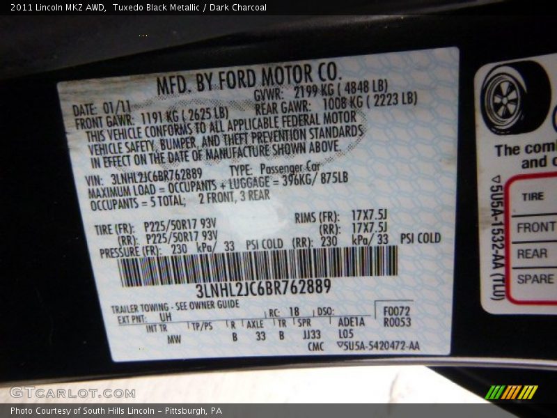 Tuxedo Black Metallic / Dark Charcoal 2011 Lincoln MKZ AWD