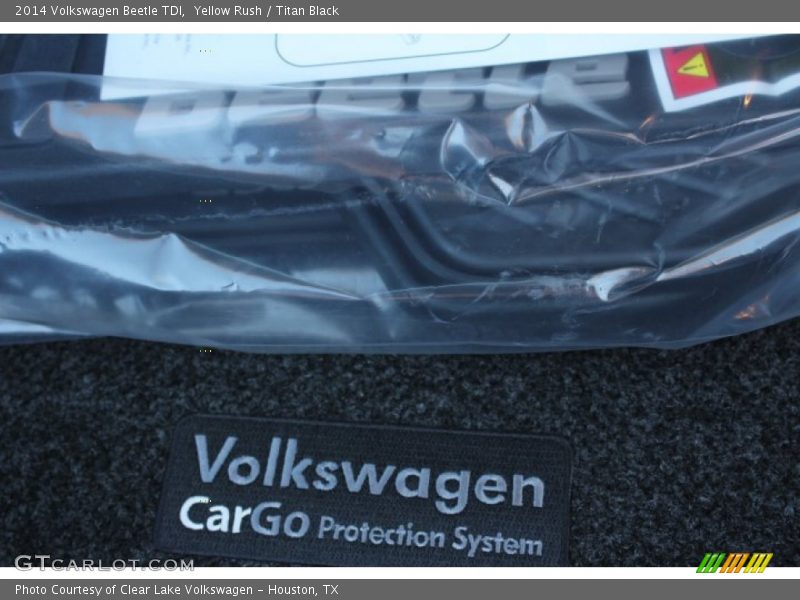 Yellow Rush / Titan Black 2014 Volkswagen Beetle TDI