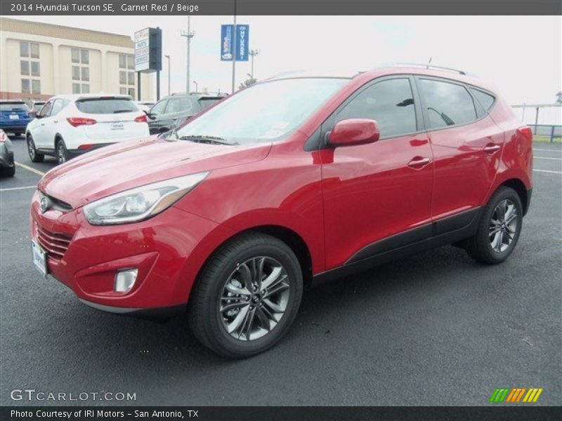 Garnet Red / Beige 2014 Hyundai Tucson SE