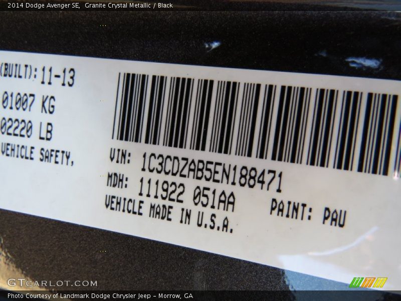 Granite Crystal Metallic / Black 2014 Dodge Avenger SE