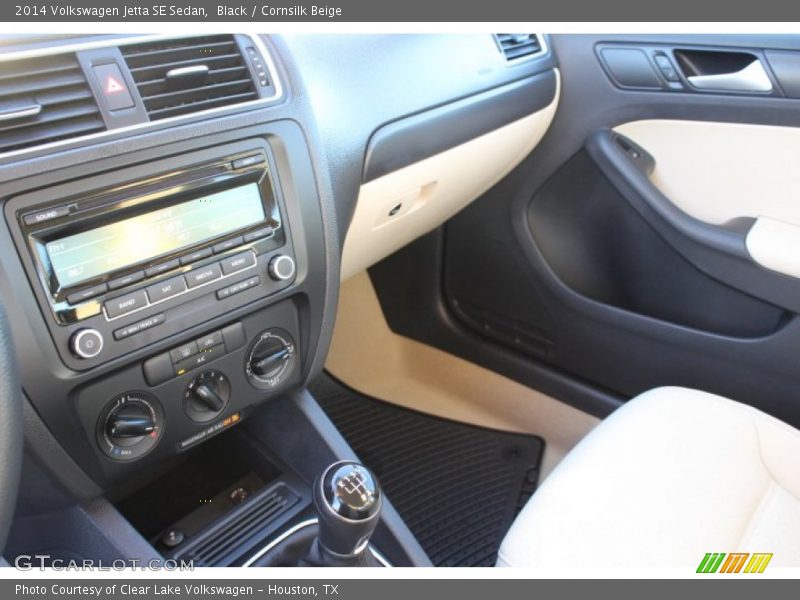 Black / Cornsilk Beige 2014 Volkswagen Jetta SE Sedan