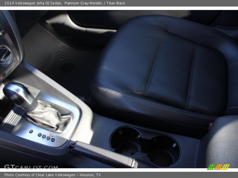 Platinum Gray Metallic / Titan Black 2014 Volkswagen Jetta SE Sedan