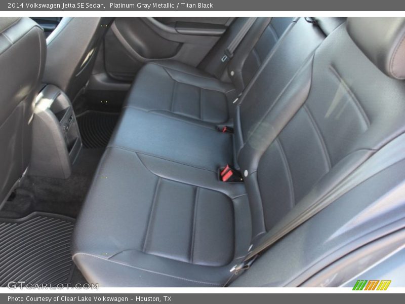 Platinum Gray Metallic / Titan Black 2014 Volkswagen Jetta SE Sedan