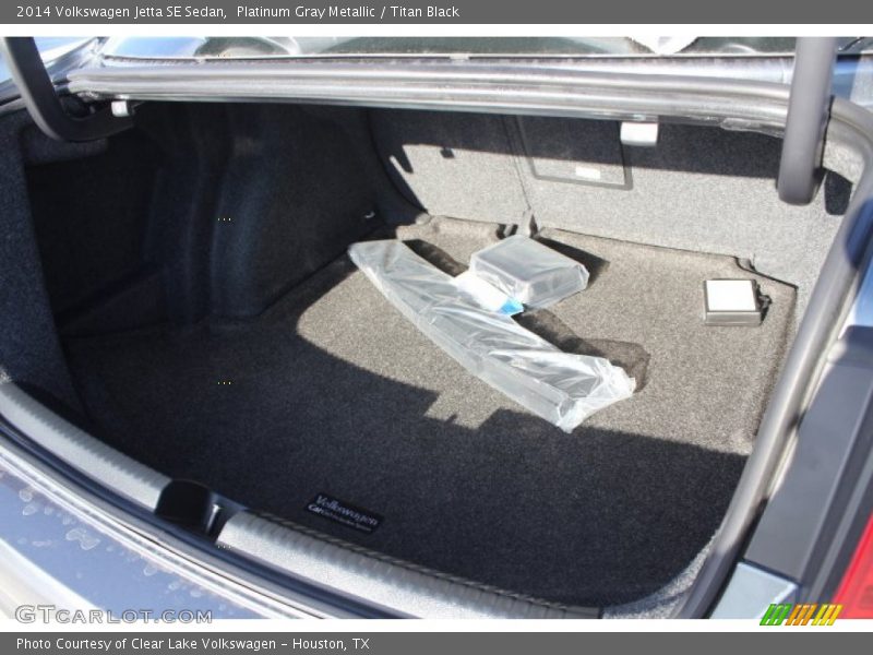Platinum Gray Metallic / Titan Black 2014 Volkswagen Jetta SE Sedan