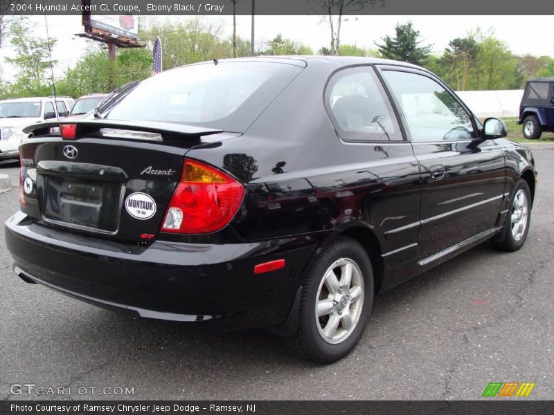Ebony Black / Gray 2004 Hyundai Accent GL Coupe
