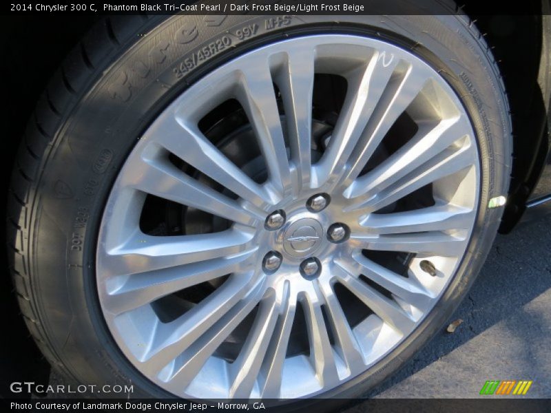 Phantom Black Tri-Coat Pearl / Dark Frost Beige/Light Frost Beige 2014 Chrysler 300 C