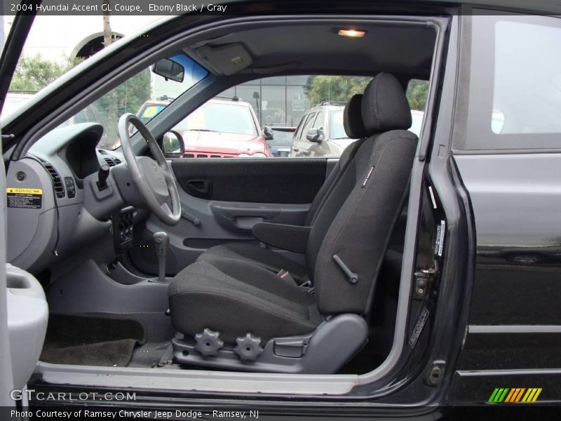 Ebony Black / Gray 2004 Hyundai Accent GL Coupe