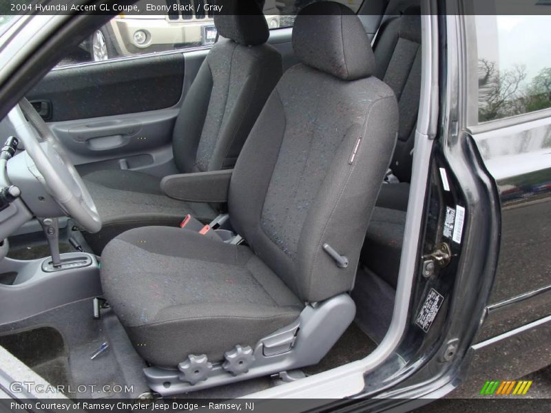 Ebony Black / Gray 2004 Hyundai Accent GL Coupe
