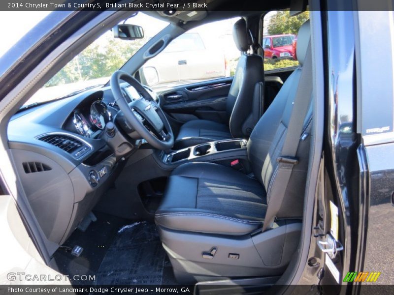 Brilliant Black Crystal Pearl / S Black 2014 Chrysler Town & Country S