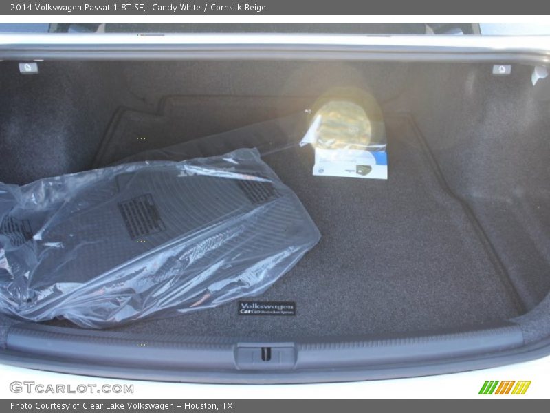 Candy White / Cornsilk Beige 2014 Volkswagen Passat 1.8T SE