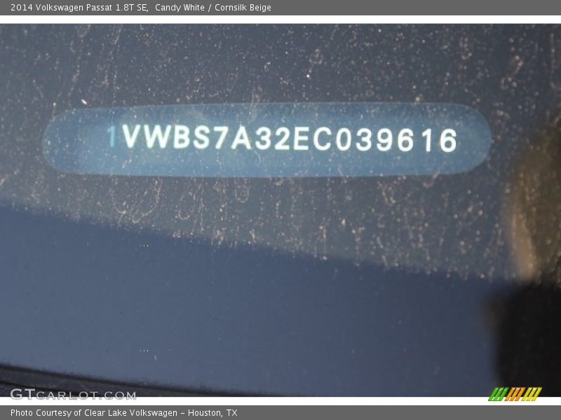 Candy White / Cornsilk Beige 2014 Volkswagen Passat 1.8T SE