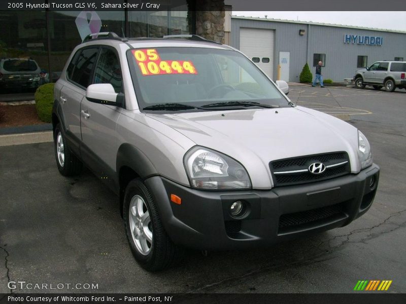 Sahara Silver / Gray 2005 Hyundai Tucson GLS V6