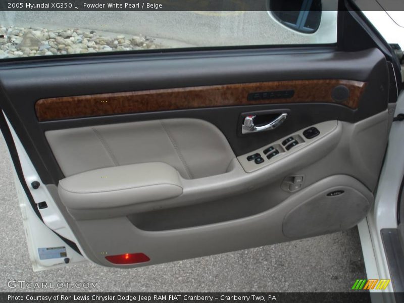 Powder White Pearl / Beige 2005 Hyundai XG350 L