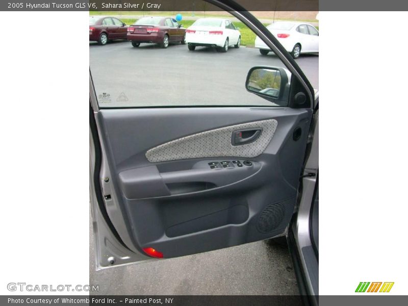 Sahara Silver / Gray 2005 Hyundai Tucson GLS V6