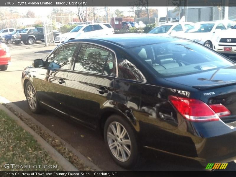 Black / Light Gray 2006 Toyota Avalon Limited
