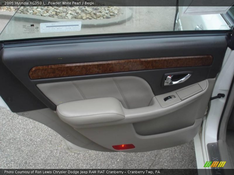 Powder White Pearl / Beige 2005 Hyundai XG350 L