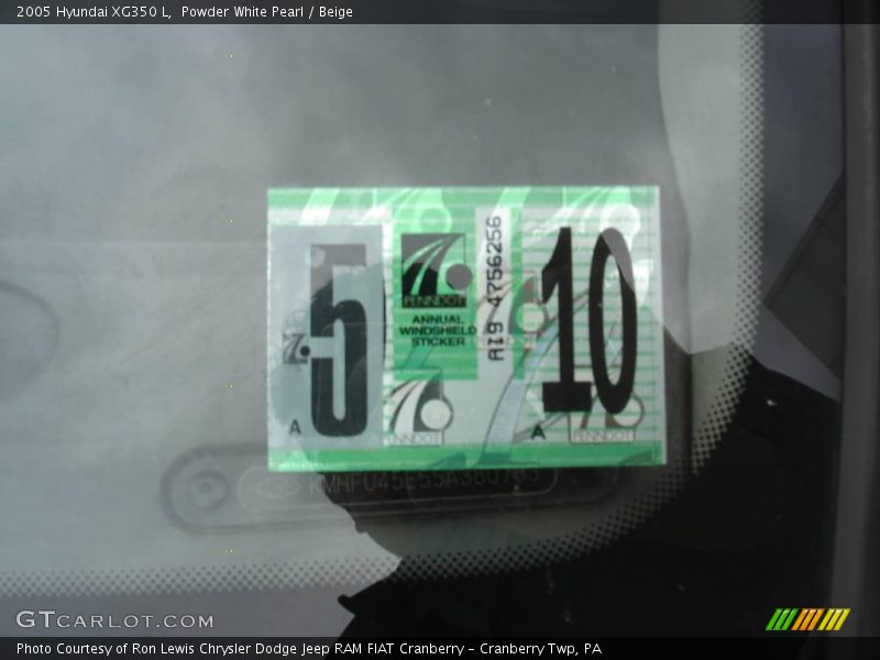 Powder White Pearl / Beige 2005 Hyundai XG350 L