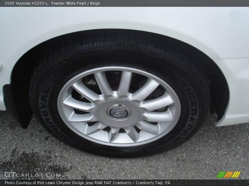 Powder White Pearl / Beige 2005 Hyundai XG350 L