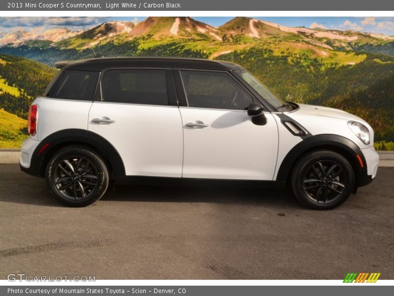 Light White / Carbon Black 2013 Mini Cooper S Countryman