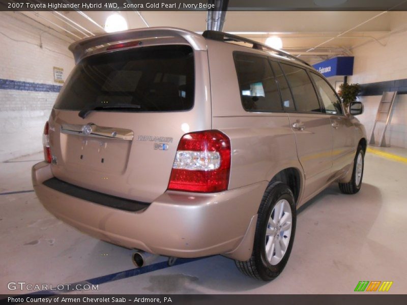 Sonora Gold Pearl / Ivory Beige 2007 Toyota Highlander Hybrid 4WD