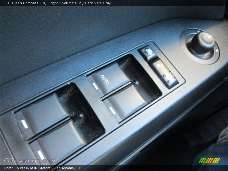 Bright Silver Metallic / Dark Slate Gray 2011 Jeep Compass 2.0