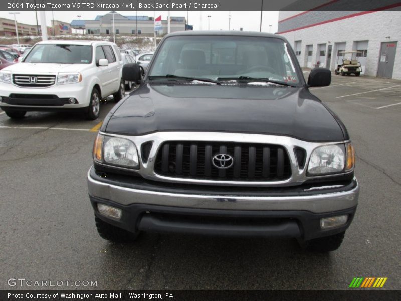 Black Sand Pearl / Charcoal 2004 Toyota Tacoma V6 TRD Xtracab 4x4