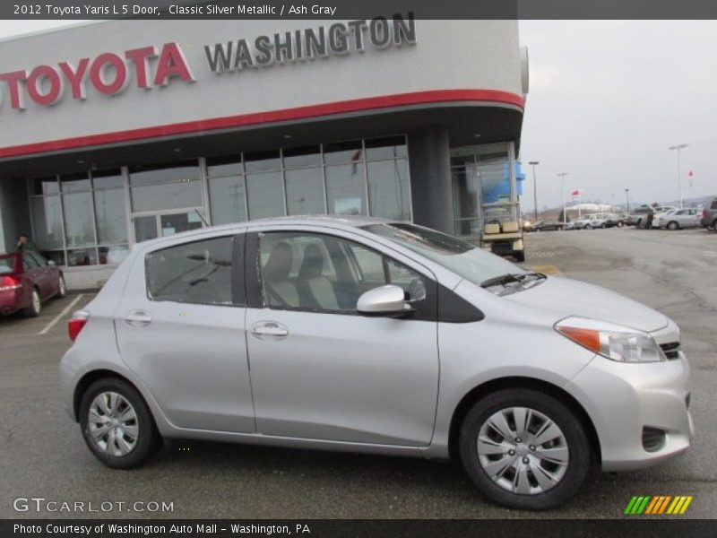 Classic Silver Metallic / Ash Gray 2012 Toyota Yaris L 5 Door