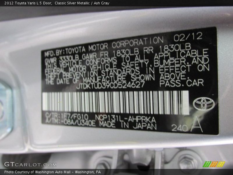 Classic Silver Metallic / Ash Gray 2012 Toyota Yaris L 5 Door