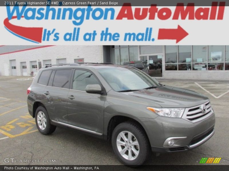 Cypress Green Pearl / Sand Beige 2011 Toyota Highlander SE 4WD