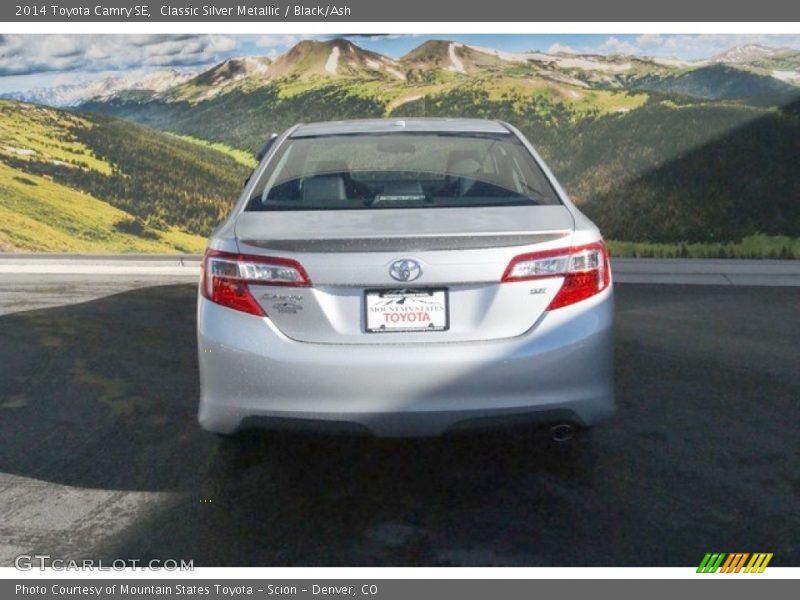 Classic Silver Metallic / Black/Ash 2014 Toyota Camry SE