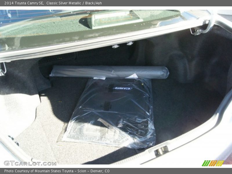 Classic Silver Metallic / Black/Ash 2014 Toyota Camry SE