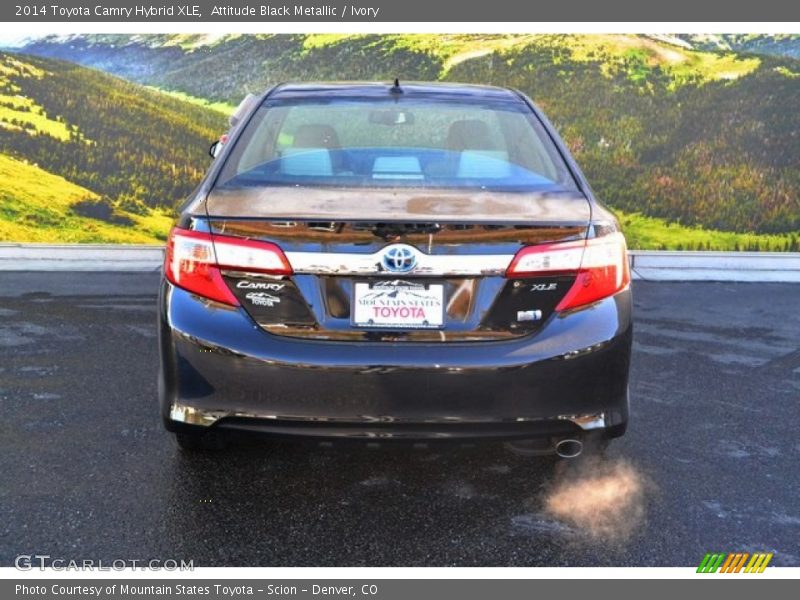 Attitude Black Metallic / Ivory 2014 Toyota Camry Hybrid XLE