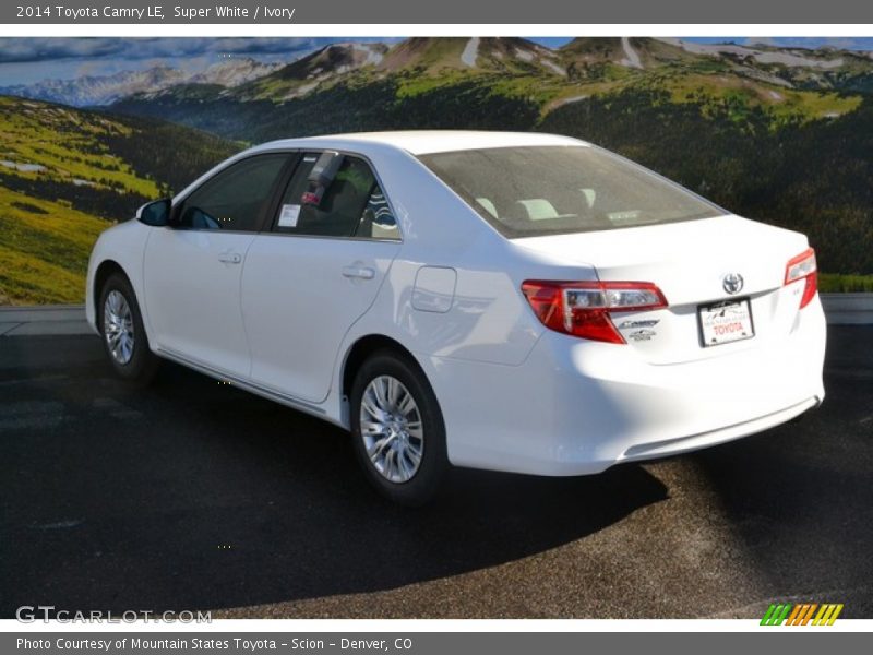Super White / Ivory 2014 Toyota Camry LE