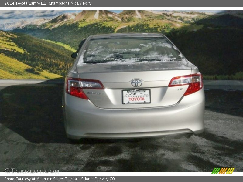 Champagne Mica / Ivory 2014 Toyota Camry LE
